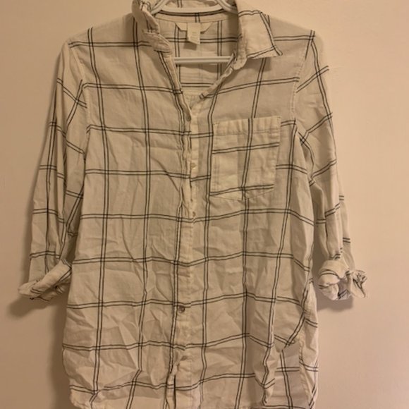 H&M Oversize T Button Up - Picture 2 of 3